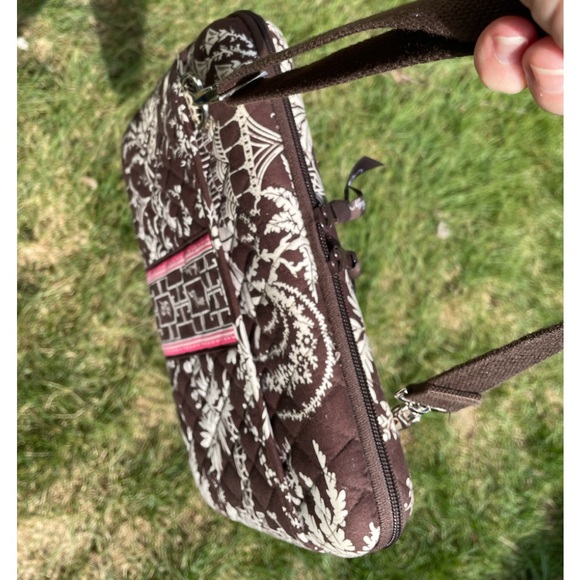 Vera Bradley's Imperial Style Quilted Cotton Covered Tablet/Briefcase - Picture 6 of 14